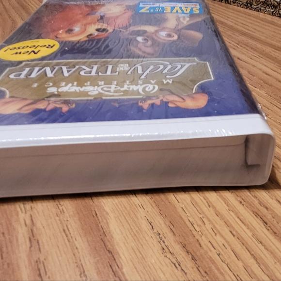 Walt Disney's Masterpiece. LADY AND THE TRAMP - Picture 5 of 7